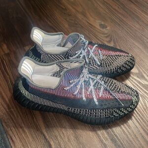 Men Yeezys